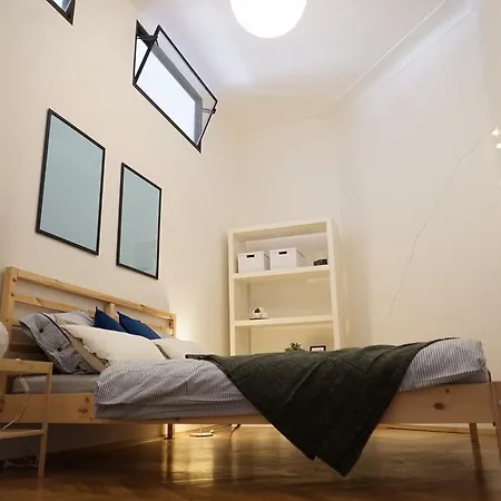 Quiet In The Center Apartman